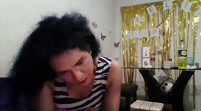 Snapshot of sofiatransgirl chatting on 03/10/25, 01:34 sofiatransgirl online show from 03/10/25, 01:34