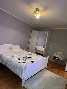 Snapshot of bunnythetailor chatting on 02/28/25, 07:03 bunnythetailor online show from 02/28/25, 07:03