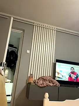 Snapshot of bunnythetailor chatting on 10/09/25, 09:24 bunnythetailor online show from 10/09/25, 09:24