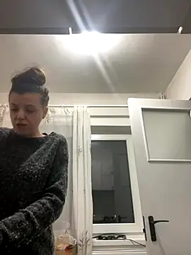 Snapshot of bunnythetailor chatting on 11/17/25, 04:46 bunnythetailor online show from 11/17/25, 04:46