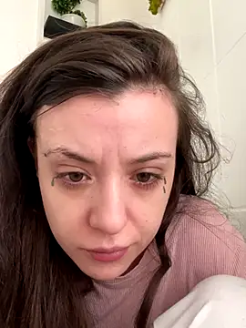 Snapshot of bunnythetailor chatting on 11/23/25, 01:33 bunnythetailor online show from 11/23/25, 01:33