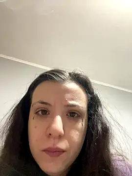 Snapshot of bunnythetailor chatting on 12/18/25, 04:46 bunnythetailor online show from 12/18/25, 04:46