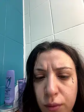 Snapshot of bunnythetailor chatting on 01/10/26, 04:58 bunnythetailor online show from 01/10/26, 04:58