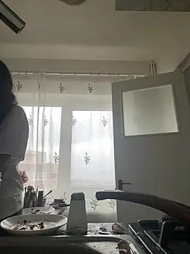 Snapshot of bunnythetailor chatting on 02/05/26, 02:11 bunnythetailor online show from 02/05/26, 02:11