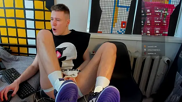 Snapshot of alex_mel chatting on 02/02/25, 09:40 alex mel online show from 02/02/25, 09:40