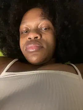 Boneca25 online show from 11/03/25, 11:04