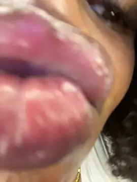 Boneca25 online show from 11/12/25, 06:14