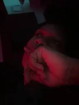 Boneca25 online show from 04/19/26, 10:36