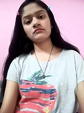 Snapshot of Tanu-00 chatting on 10/08/25, 04:15 Tanu-00 online show from 10/08/25, 04:15