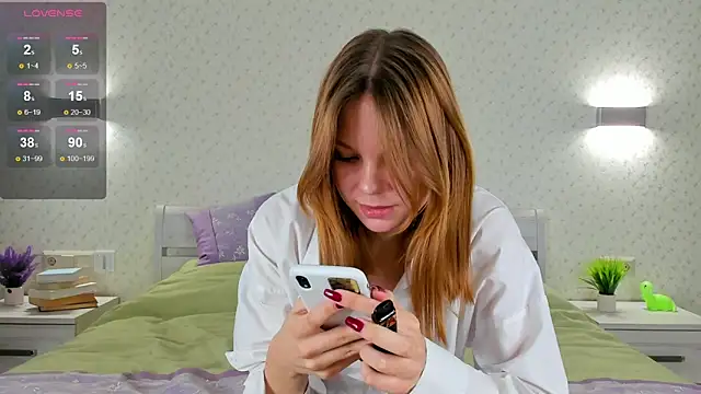 Snapshot of ElvinaBestwick chatting on 02/04/25, 03:47 ElvinaBestwick online show from 02/04/25, 03:47