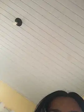 indiazinha69  online show from 02/18/26, 12:23