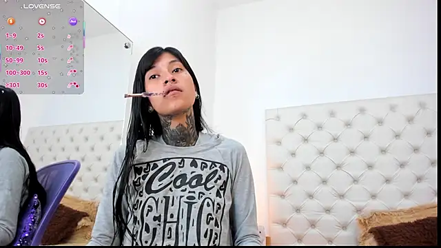 esmeralda06 online show from 04/12/26, 03:17