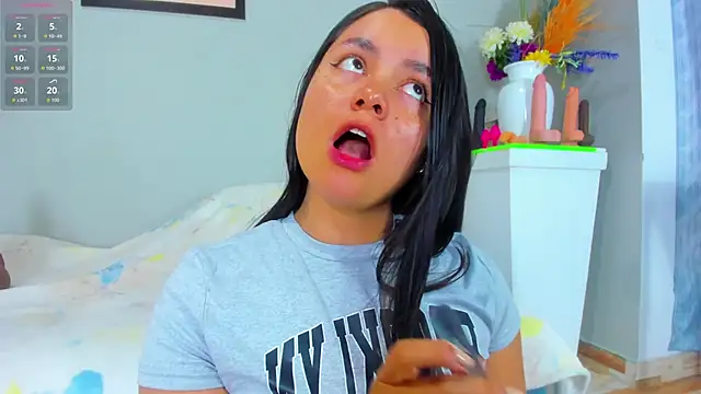 evaa greey online show from 11/14/25, 08:07