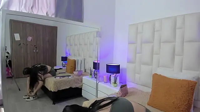 Ariana rouse online show from 03/13/26, 04:13