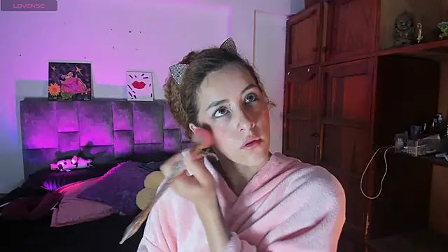 Isangel  online show from 10/06/25, 06:11