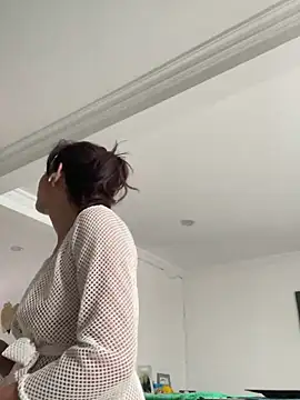 Snapshot of vicky__skinny_1 chatting on 03/20/25, 03:47 vicky skinny 1 online show from 03/20/25, 03:47