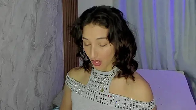 Snapshot of vicky__skinny_1 chatting on 09/25/25, 11:25 vicky skinny 1 online show from 09/25/25, 11:25