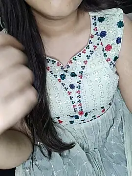 Snapshot of JANVI_MISHRA1 chatting on 04/07/26, 07:14 JANVI MISHRA1 online show from 04/07/26, 07:14
