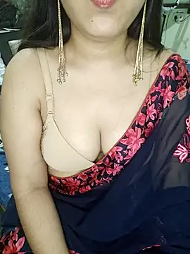 Snapshot of JANVI_MISHRA1 chatting on 04/17/26, 04:10 JANVI MISHRA1 online show from 04/17/26, 04:10