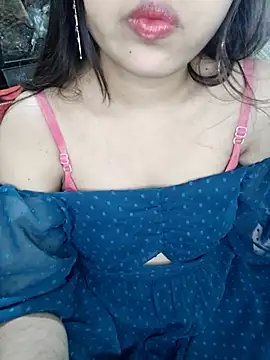 Snapshot of JANVI_MISHRA1 chatting on 04/18/26, 07:40 JANVI MISHRA1 online show from 04/18/26, 07:40