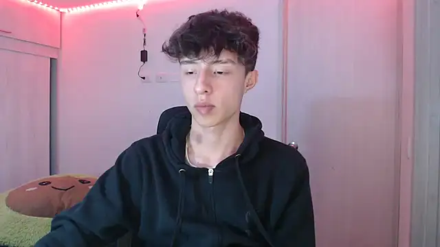 Juanmres online show from 12/16/25, 03:22