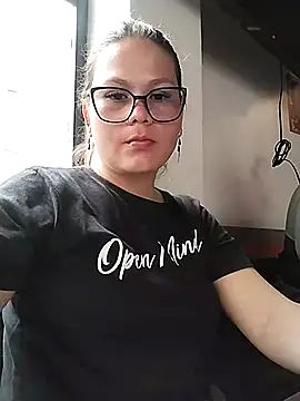 Vale Saenzz online show from 03/03/25, 01:21