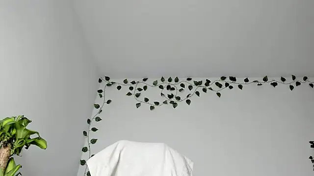 viankaa miller online show from 03/09/25, 01:35