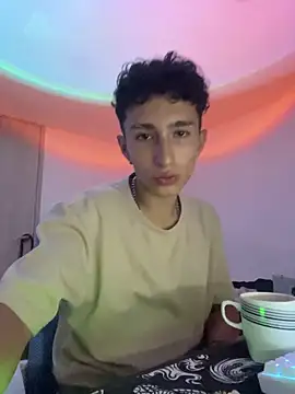 Snapshot of iKrofur chatting on 01/30/25, 01:00 iKrofur online show from 01/30/25, 01:00