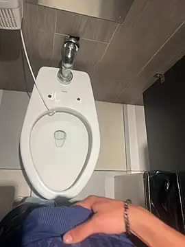 Snapshot of iKrofur chatting on 02/05/25, 02:16 iKrofur online show from 02/05/25, 02:16