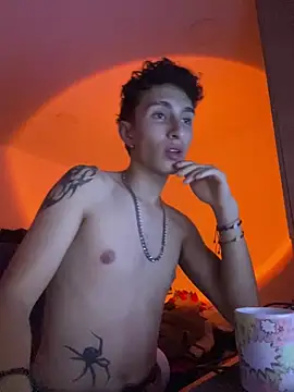 Snapshot of iKrofur chatting on 03/09/25, 05:33 iKrofur online show from 03/09/25, 05:33