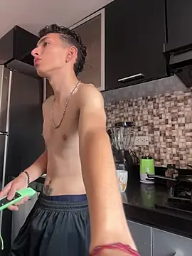 Snapshot of iKrofur chatting on 03/09/25, 03:38 iKrofur online show from 03/09/25, 03:38