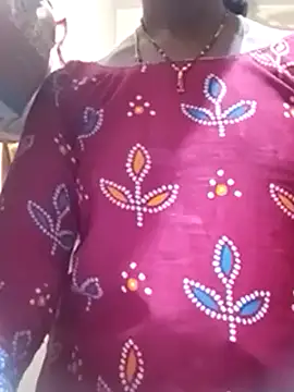 Snapshot of TeluguammayiMahi chatting on 02/14/25, 04:47 TeluguammayiMahi online show from 02/14/25, 04:47