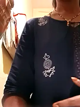 Snapshot of TeluguammayiMahi chatting on 02/28/25, 10:09 TeluguammayiMahi online show from 02/28/25, 10:09