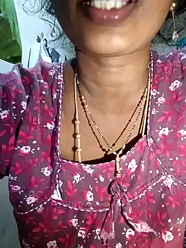 Snapshot of TeluguammayiMahi chatting on 09/17/25, 06:26 TeluguammayiMahi online show from 09/17/25, 06:26