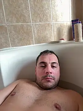 Snapshot of justeqqun chatting on 02/16/25, 04:10 justeqqun online show from 02/16/25, 04:10