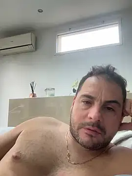 Snapshot of justeqqun chatting on 02/22/25, 10:18 justeqqun online show from 02/22/25, 10:18