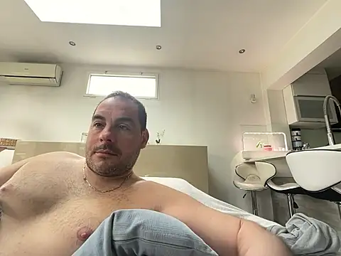 justeqqun online show from 03/08/26, 11:14