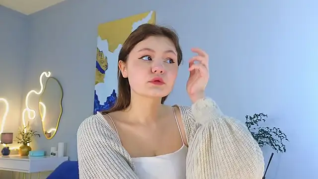 Snapshot of DownyClouds chatting on 02/16/25, 08:32 DownyClouds online show from 02/16/25, 08:32