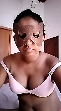 DiluQueen online show from 02/25/25, 10:15