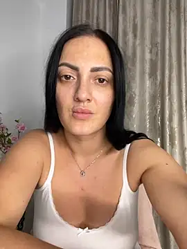 RaisaSalvi online show from 09/12/25, 12:49