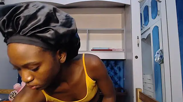 YoungDiva69 online show from 02/10/26, 02:26