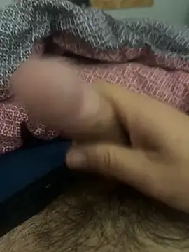 Snapshot of yannusgir33 chatting on 11/05/25, 10:10 yannusgir33 online show from 11/05/25, 10:10