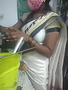 Snapshot of sweety006telugu chatting on 07/18/26, 04:05 sweety006telugu online show from 07/18/26, 04:05