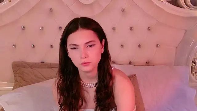 GIGI DAV online show from 11/04/25, 08:52