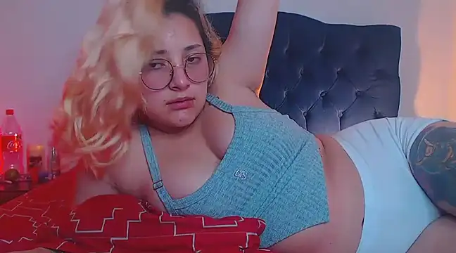 Snapshot of Hinako0Satorii_ chatting on 03/02/25, 11:20 Hinako0Satorii online show from 03/02/25, 11:20