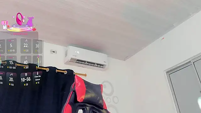 Snapshot of Nicol_TransGirl chatting on 02/28/26, 02:45 Nicol TransGirl online show from 02/28/26, 02:45