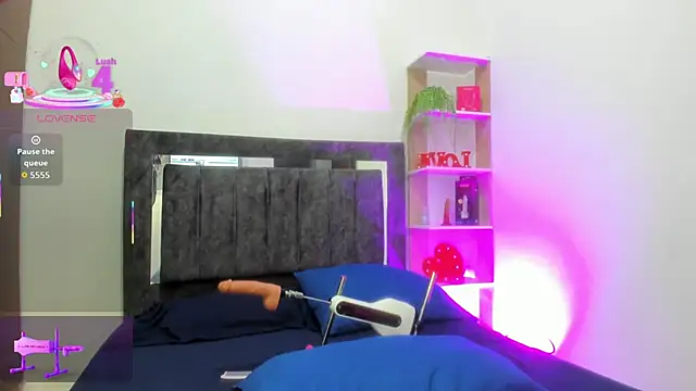 Nicol TransGirl online show from 03/26/26, 04:51