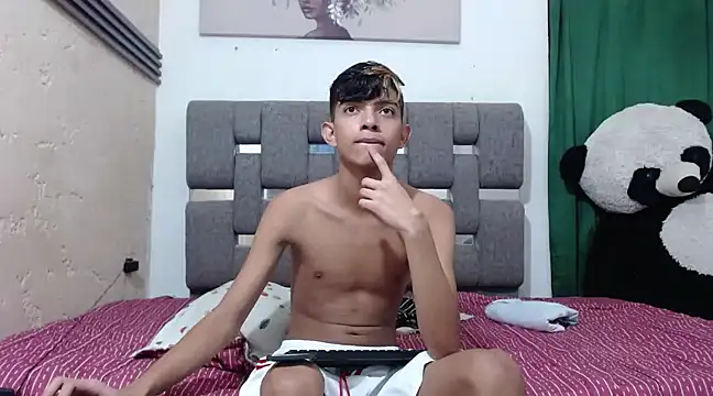 Snapshot of KING_STYLE2 chatting on 02/14/25, 02:18 KING STYLE2 online show from 02/14/25, 02:18