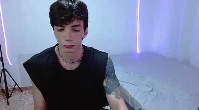 H3ll B0I online show from 03/15/25, 11:17