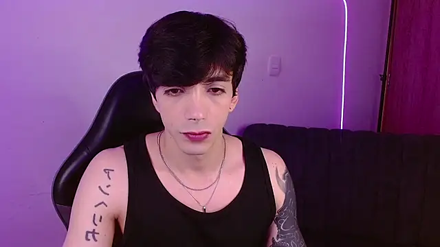 H3ll B0I online show from 05/15/26, 06:09